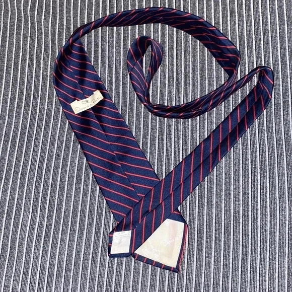 Vintage Oscar  de la Renta silk Tie EUC - Picture 7 of 7